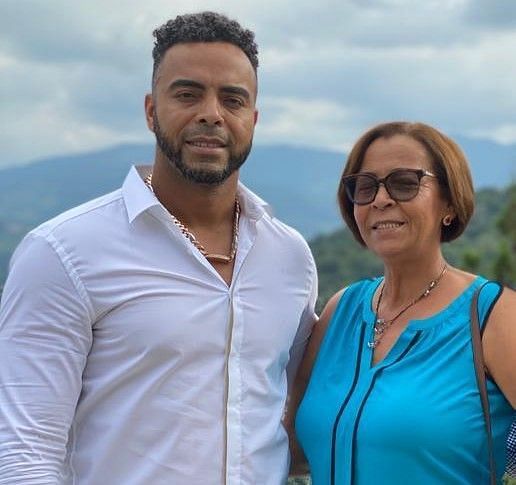 Nelson Cruz Mother